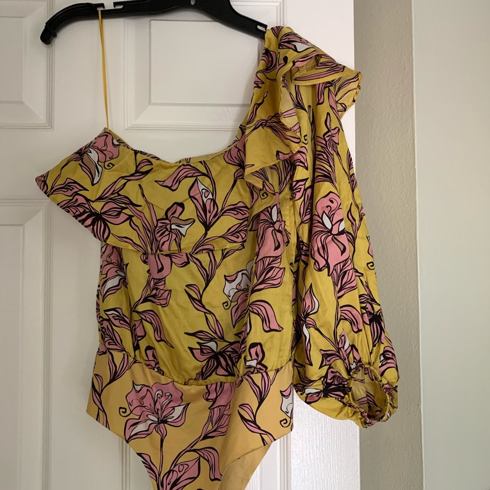 One sleeve Bodysuit